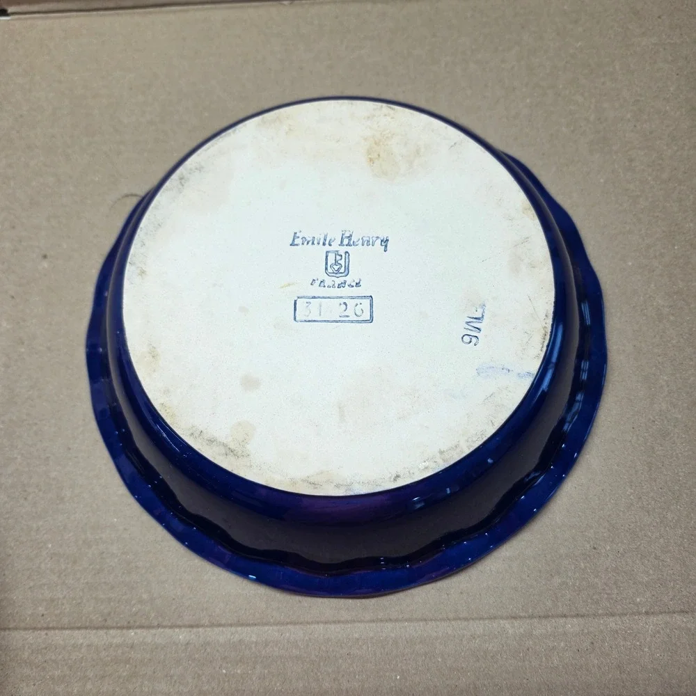 Emile Henry Pie Dish Unisex 9in Blue Good Scalloped Ruffled Ceramic Baker 31-26